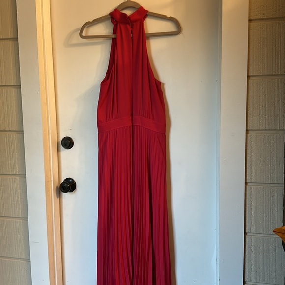 Reiss Pink Nina Halterneck Pleated Midi Dress size 6 - Picture 8 of 10